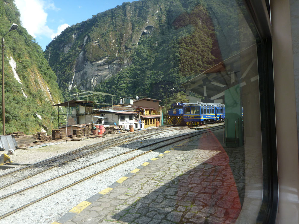 Ollantaytambo Train Peru